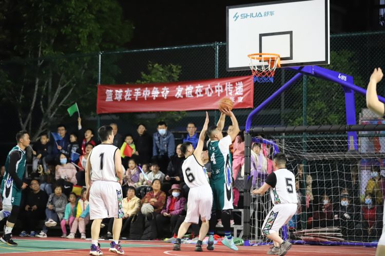 阿扎尔